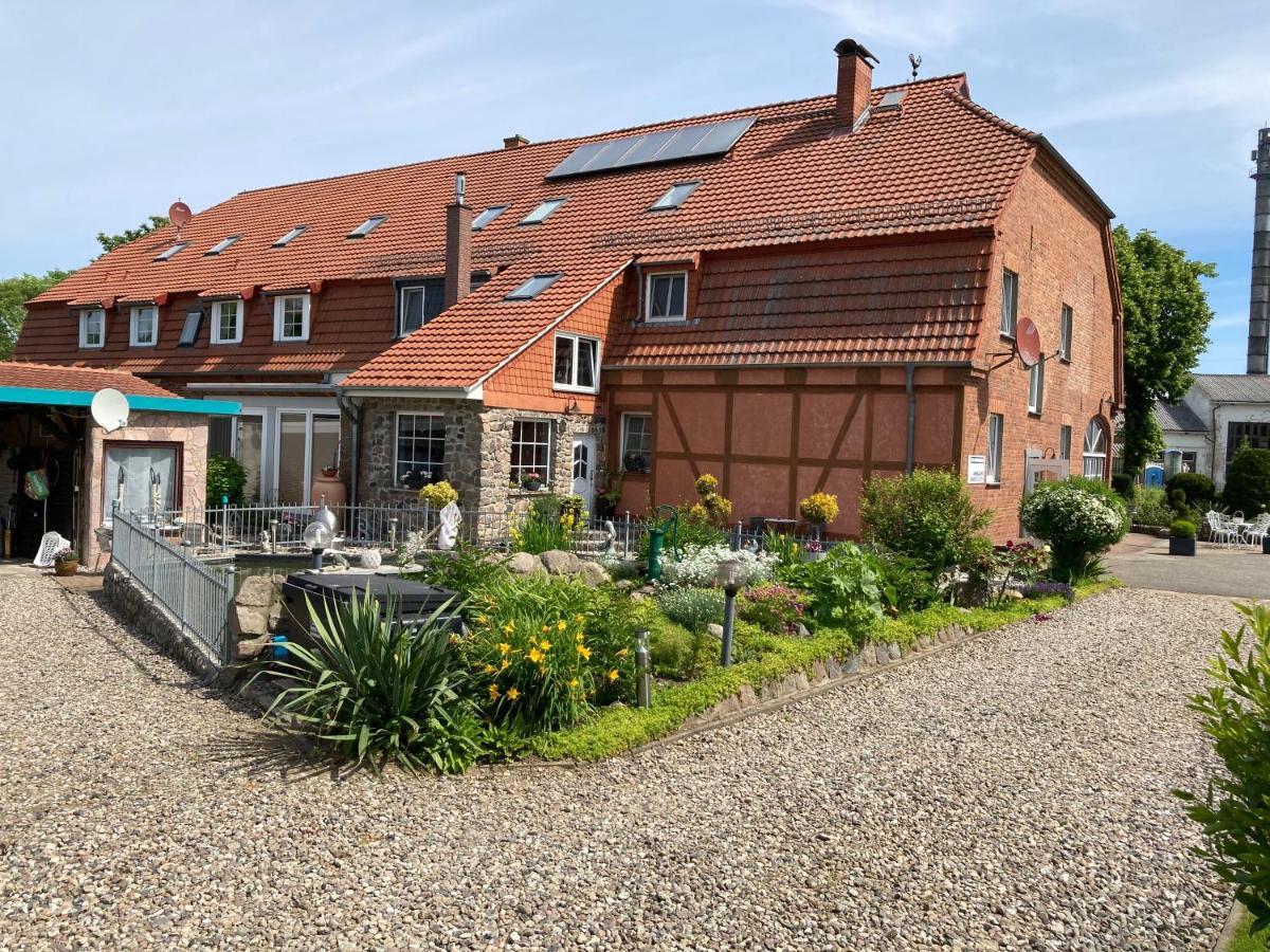 Landhausidyll Apartment Wohn- Und Schlafzimmer คลุทซ์ ภายนอก รูปภาพ